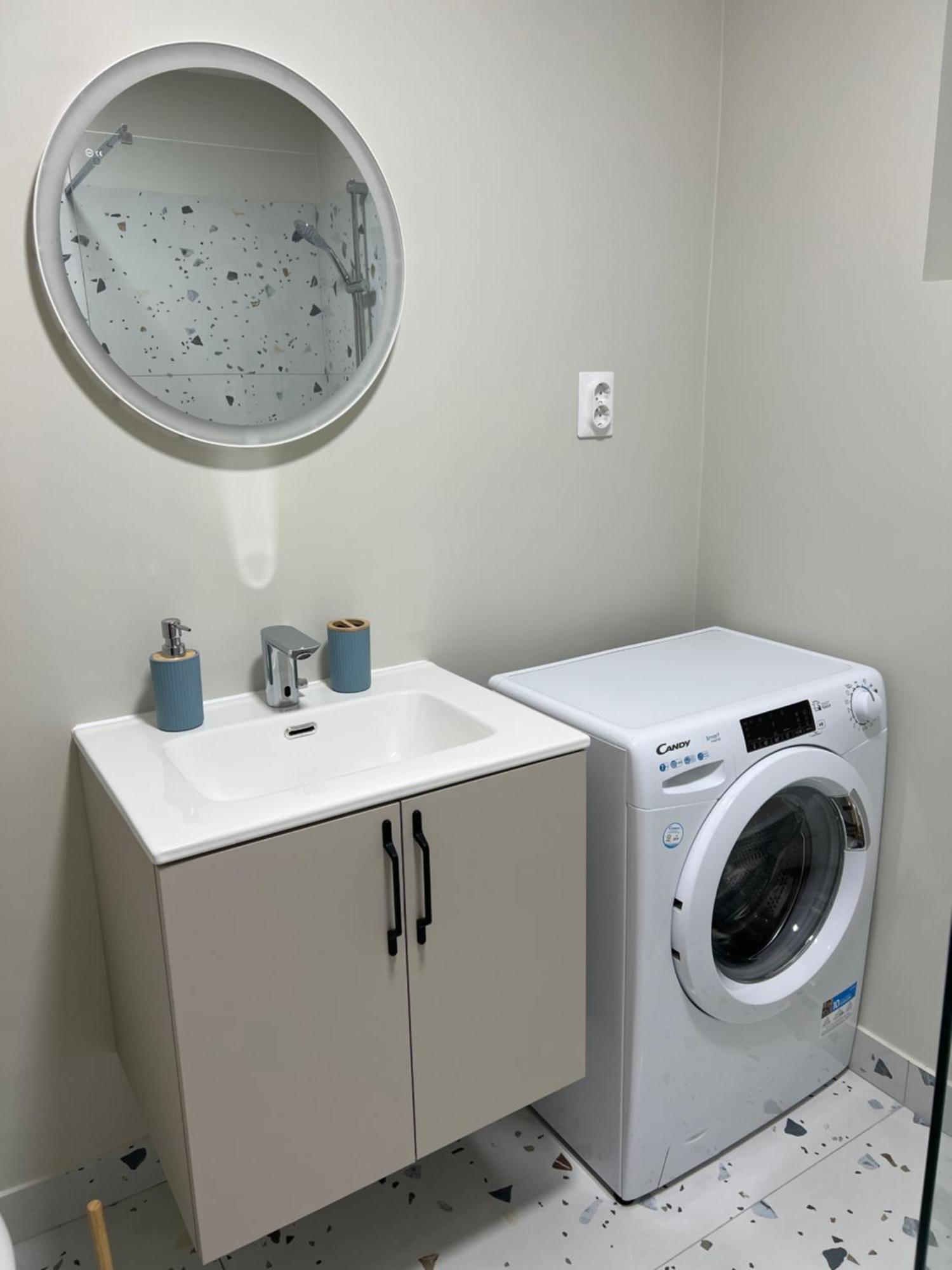 Apartament Centru Râmnicu Vâlcea Екстериор снимка