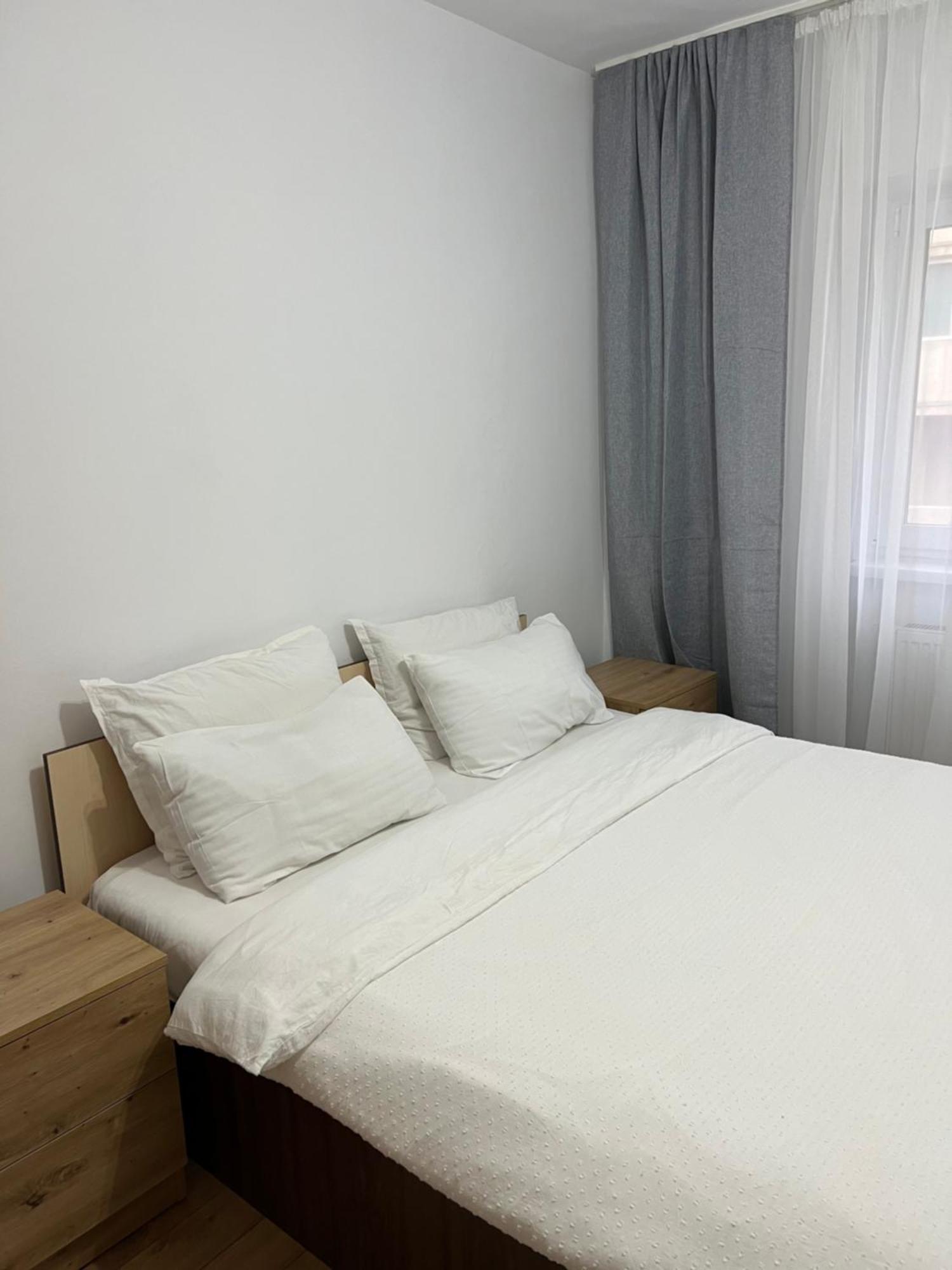 Apartament Centru Râmnicu Vâlcea Екстериор снимка