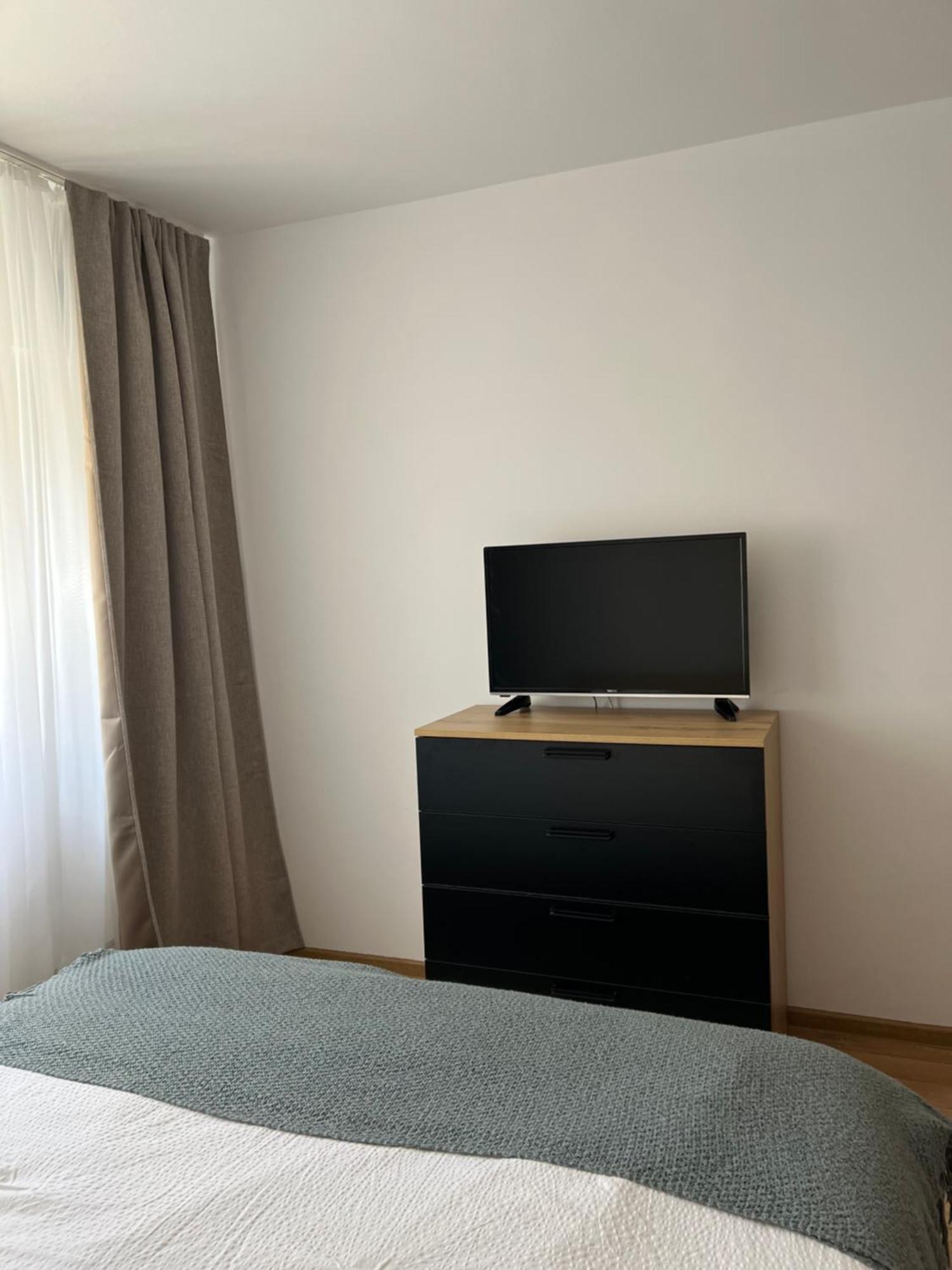 Apartament Centru Râmnicu Vâlcea Екстериор снимка